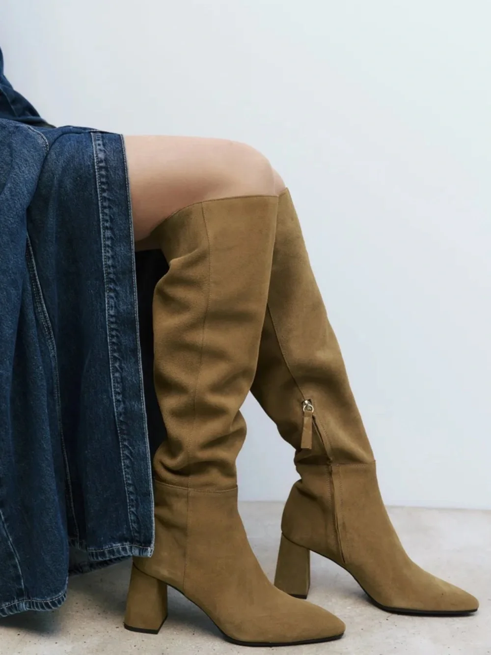 Zara HEELED SUEDE OVER THE KNEE BOOTS. Sandy Brown. Size 6.5. New with Tags.